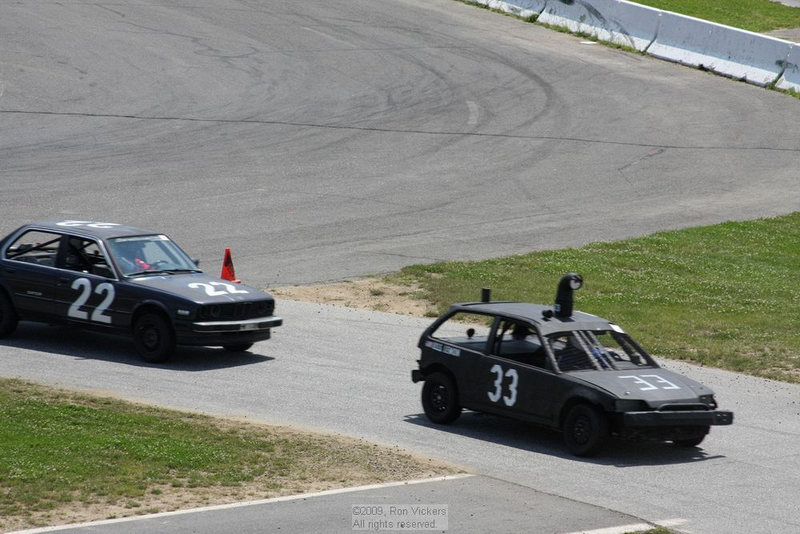 Illustration for article titled The 24 Hours Of LeMons New England 2009 Über Gallery, Part 2